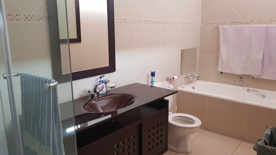 5 Bedroom Property for Sale in Sasolburg Rural Free State